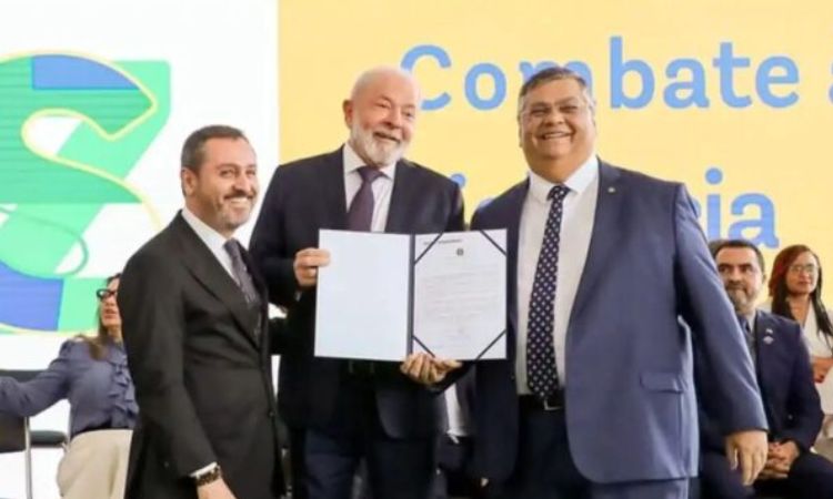 Lula resiste em dividir Ministério da Justiça; ala contrária teme que crise da segurança caia no colo do governo