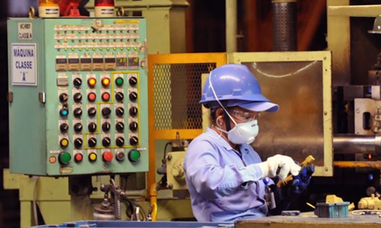 Coordenador alerta para baixa procura de grupo prioritário pela vacina contra dengue em Sinop (3)